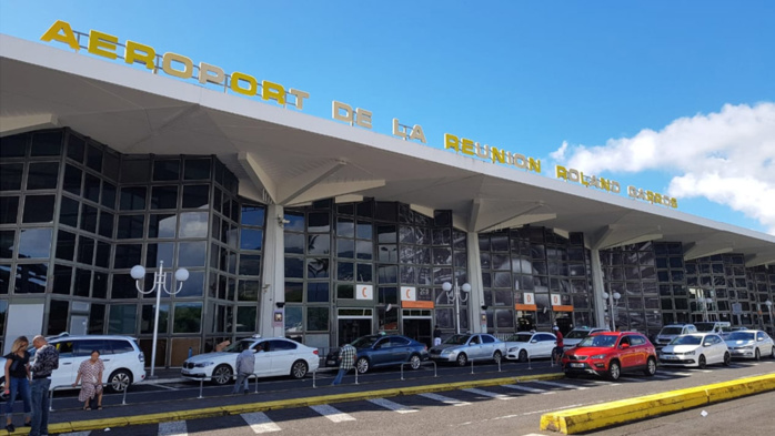 Livraison de Votre Véhicule à l'Aéroport Roland Garros